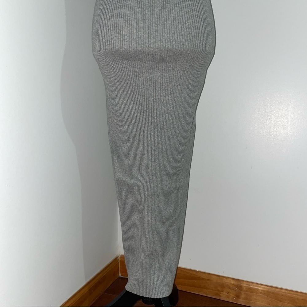 NEW! Favorite Daughter- The Lena Midi Dress Frost Gray Size M Buttoned Ribbed - Picture 13 of 15